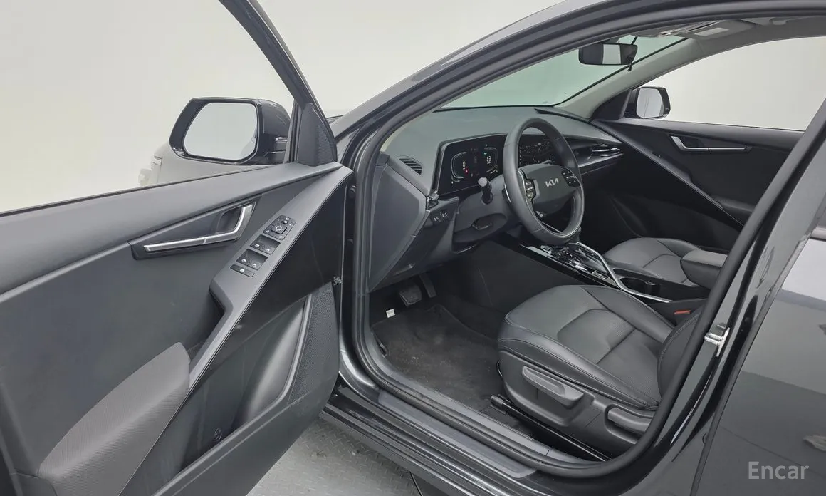 Фото 10 - Kia Niro