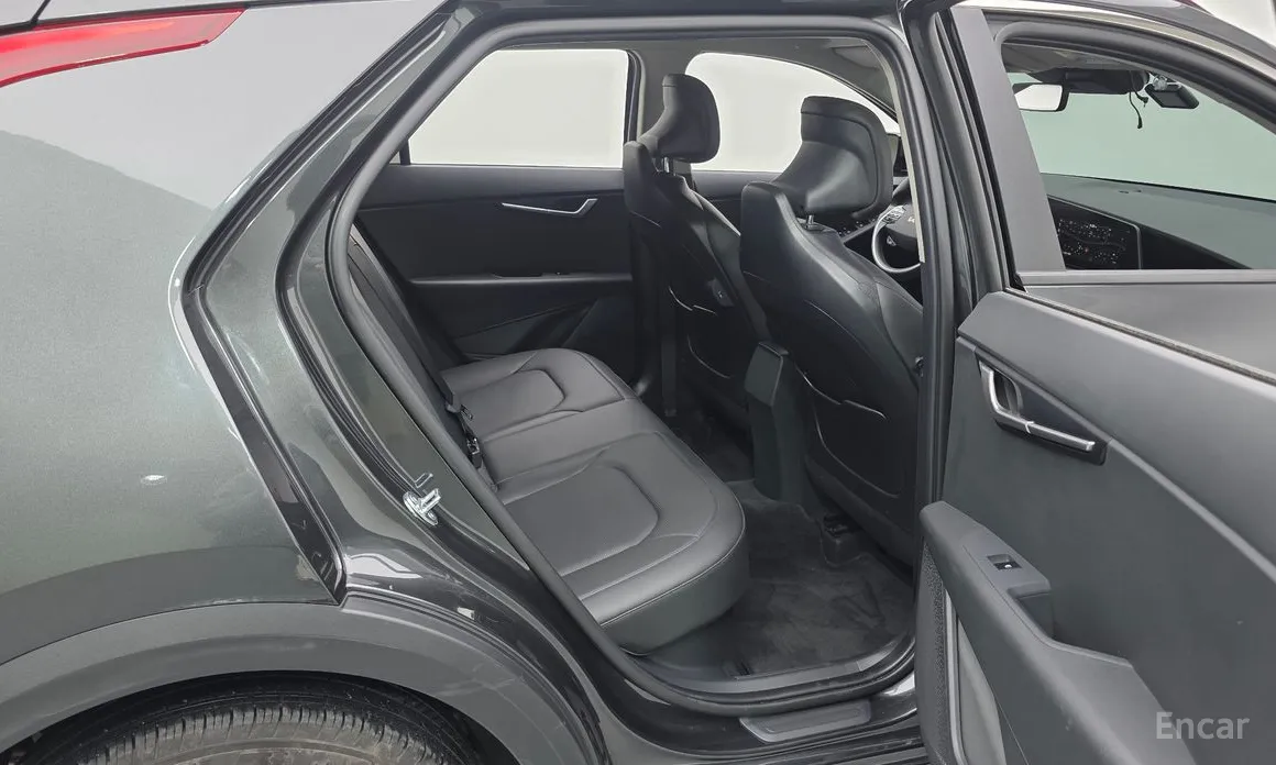 Фото 12 - Kia Niro