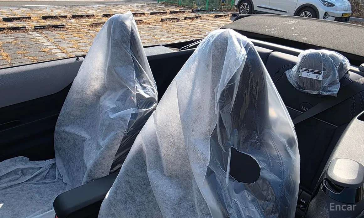 Фото 7 - Mini Cooper Convertible