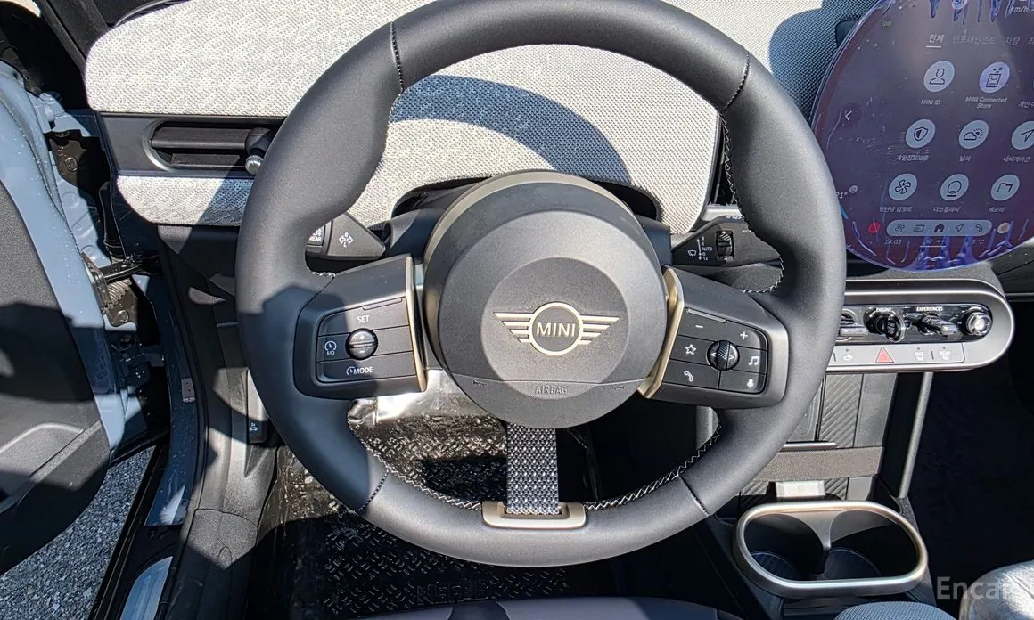 Фото 9 - Mini Cooper Convertible