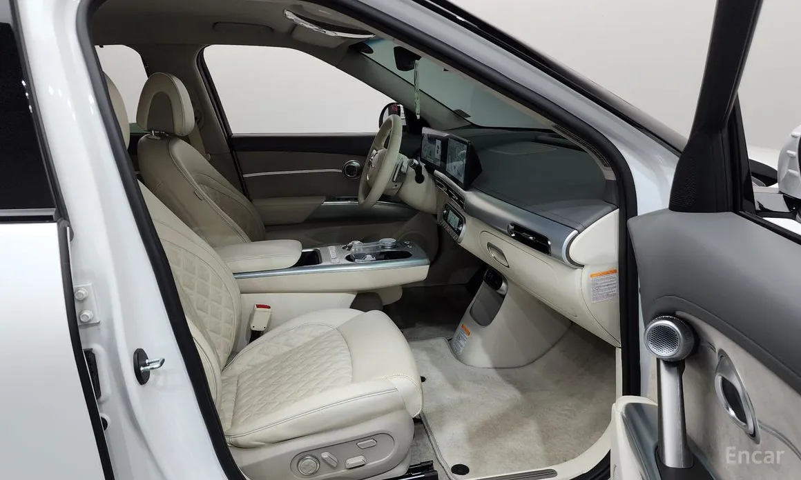 Фото 11 - Genesis GV60