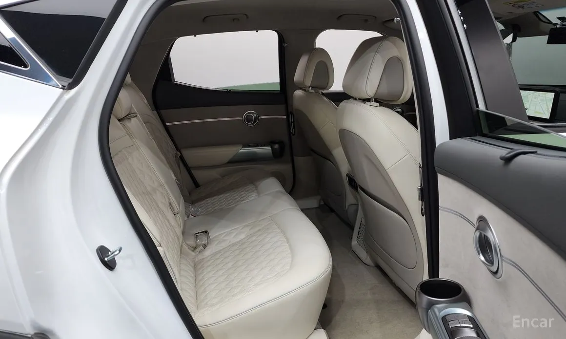 Фото 12 - Genesis GV60