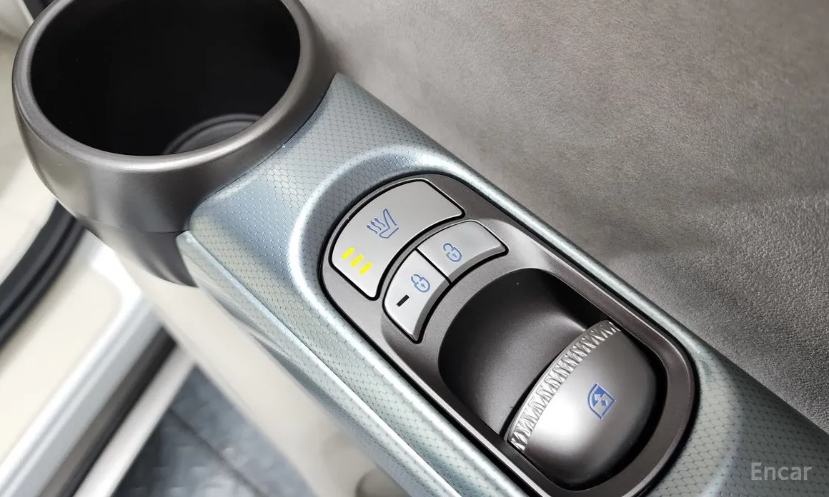 Фото 19 - Genesis GV60