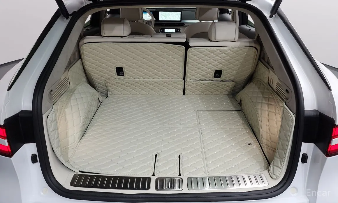 Фото 20 - Genesis GV60