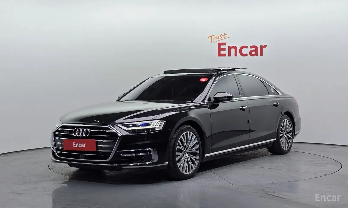 Фото 1 - Audi A8