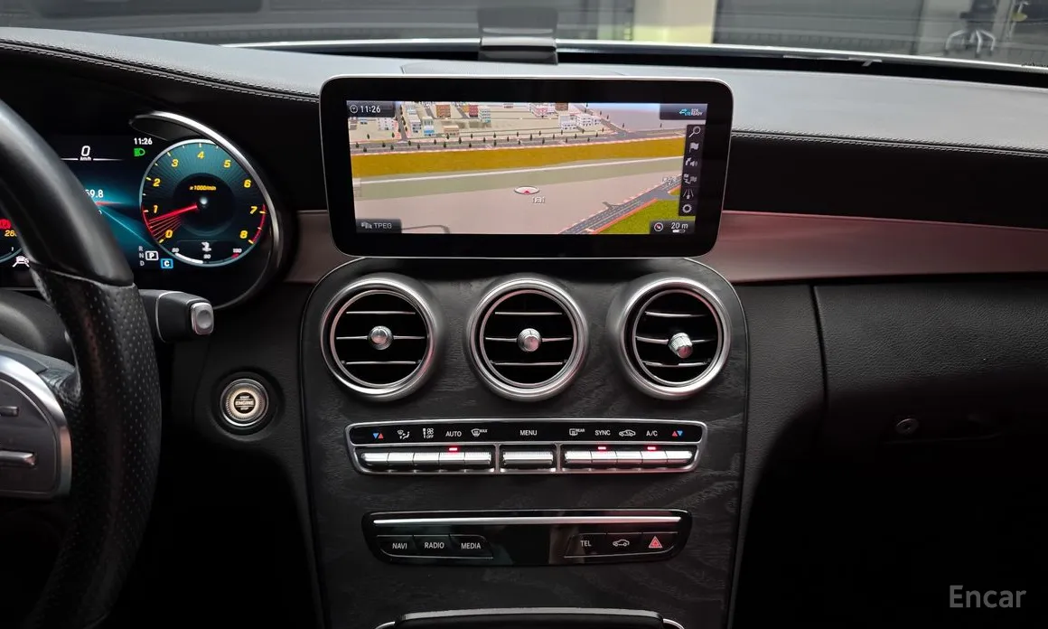 Фото 18 - Mercedes-Benz C-Class