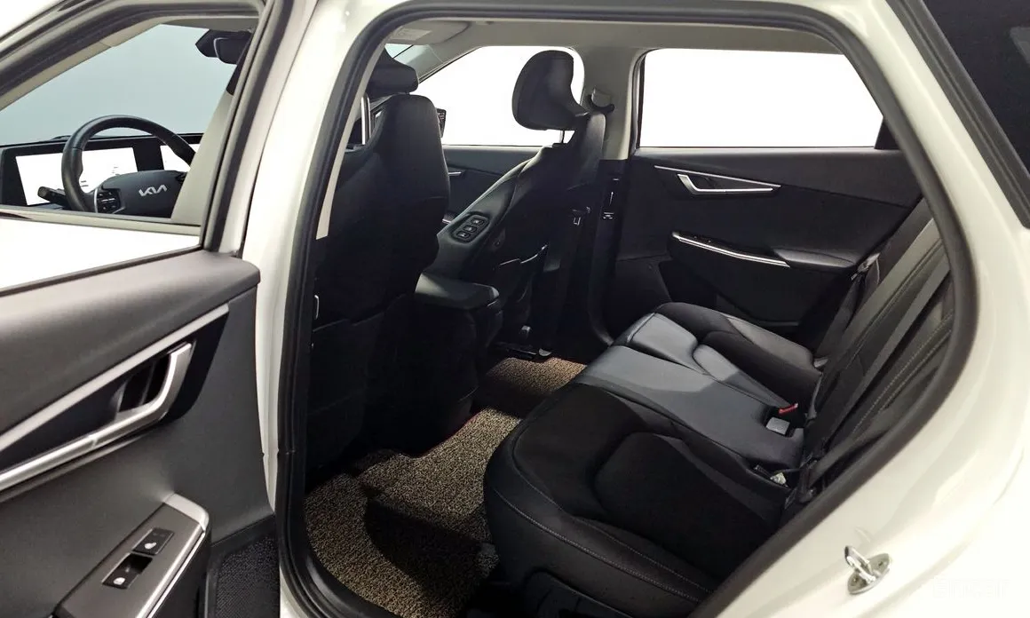Фото 11 - Kia EV6