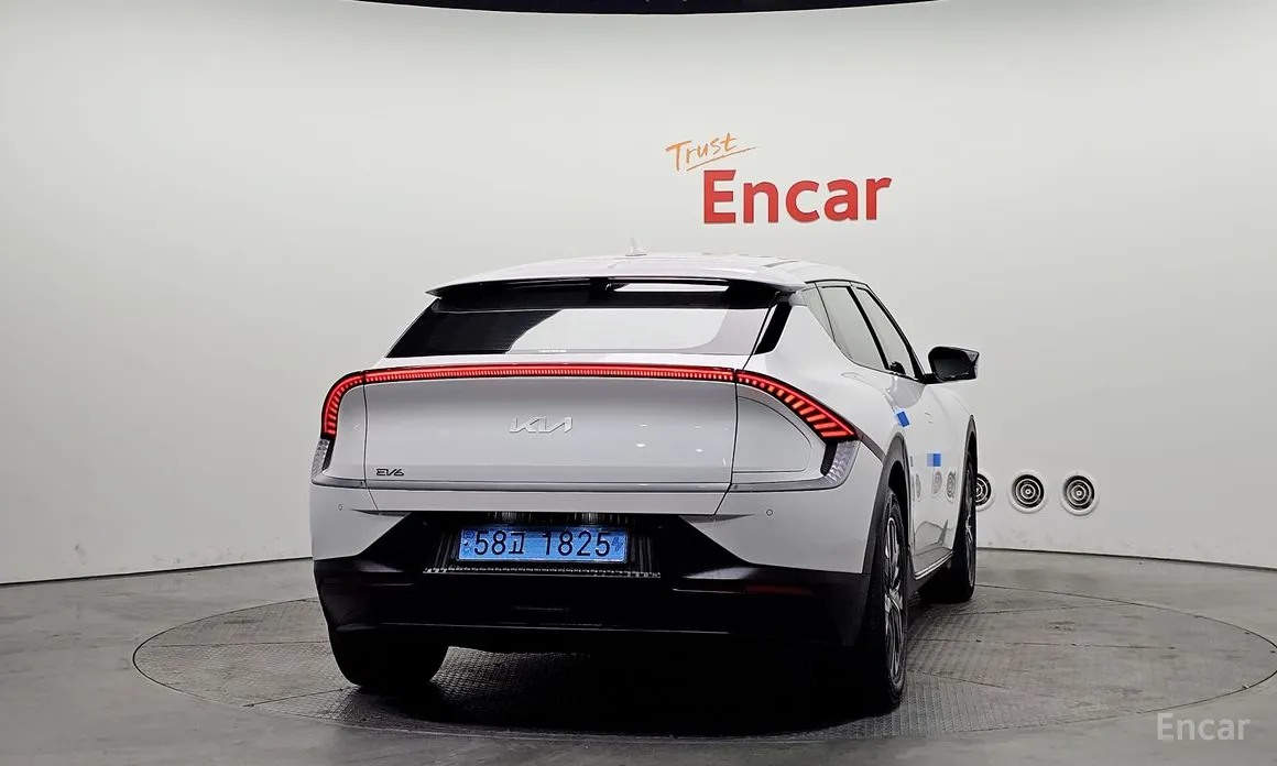 Фото 4 - Kia EV6