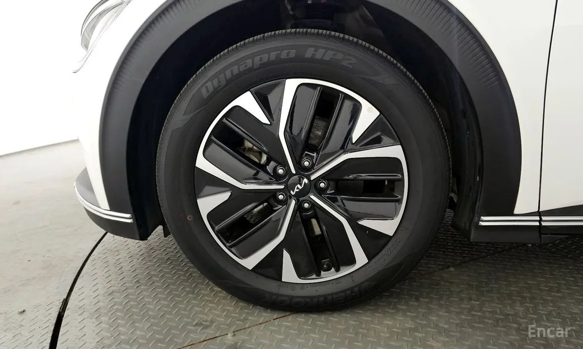 Фото 5 - Kia EV6