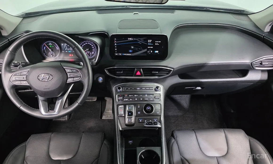 Фото 7 - Hyundai Santa Fe
