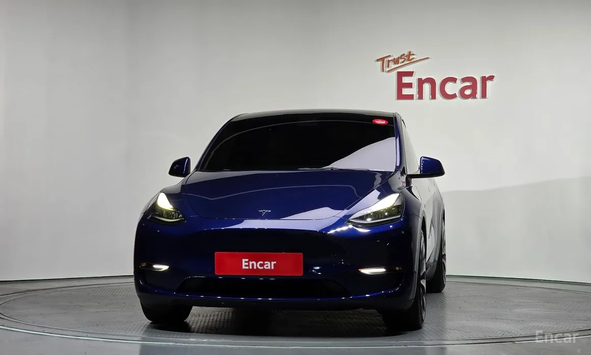 Photo 3 - Tesla Model Y