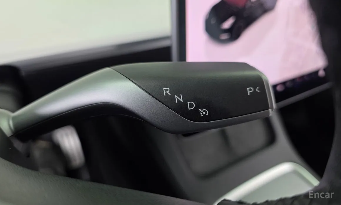 Photo 9 - Tesla Model Y