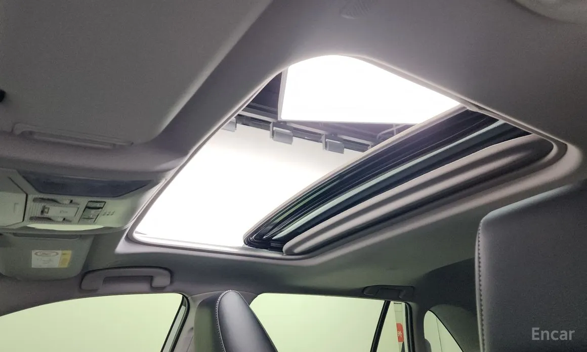 Фото 19 - Toyota RAV4