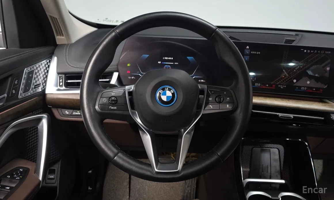 Фото 13 - BMW iX1