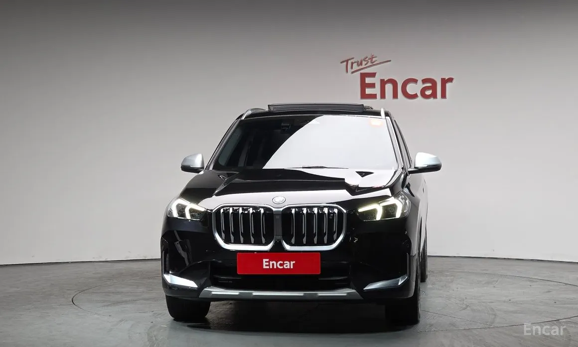 Фото 3 - BMW iX1