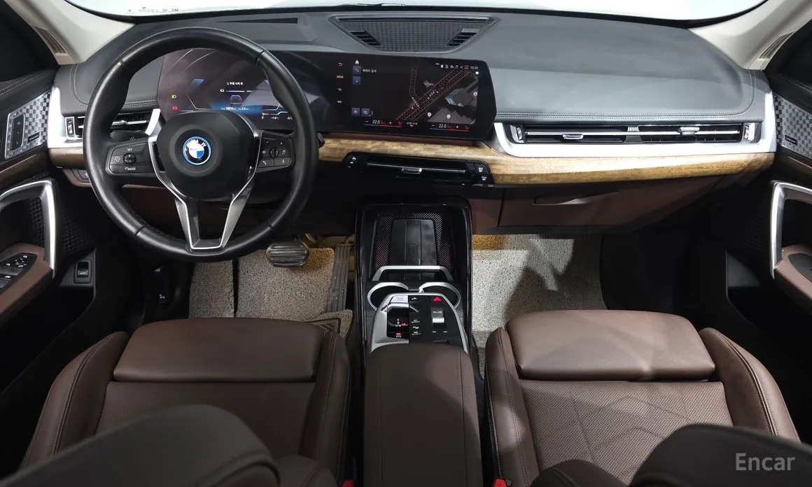 Фото 7 - BMW iX1