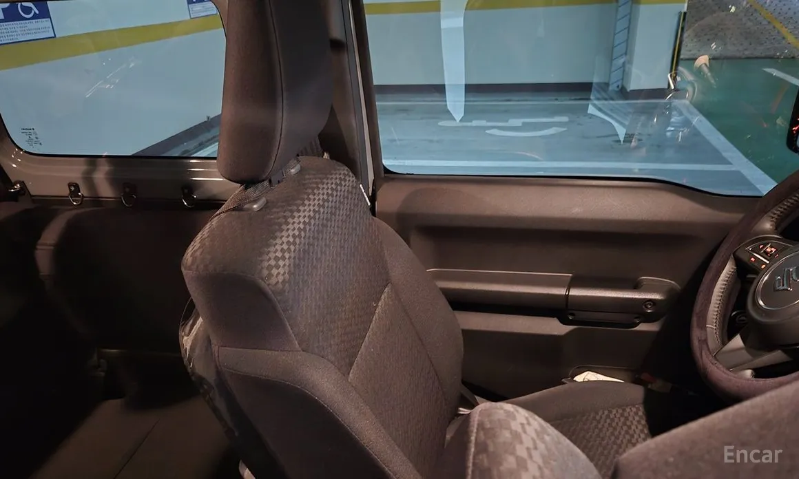 Фото 8 - Suzuki Jimny