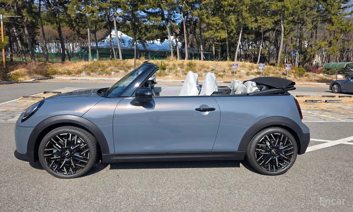 Фото 13 - Mini Cooper Convertible
