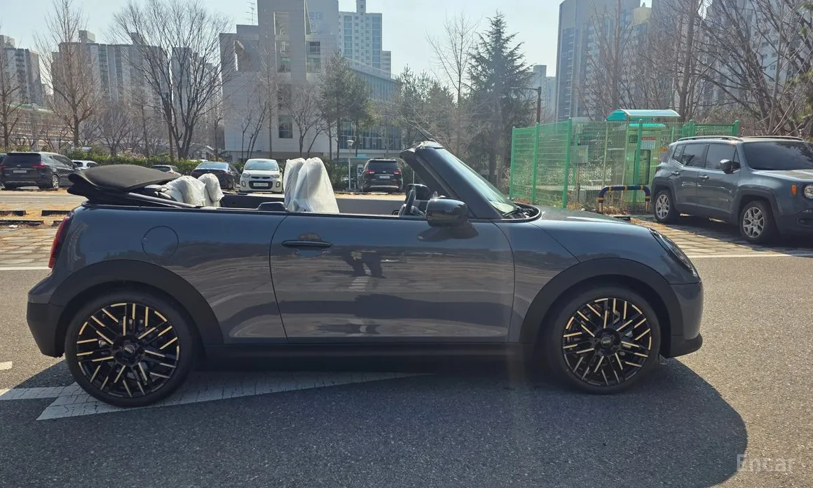 Фото 14 - Mini Cooper Convertible