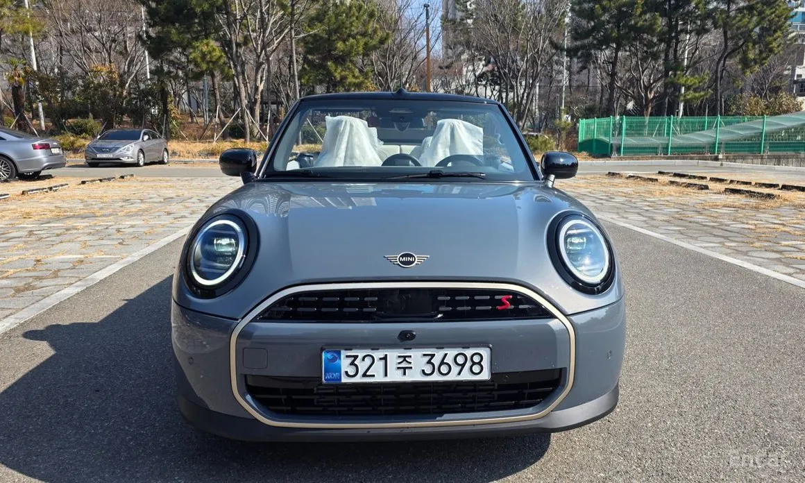Фото 3 - Mini Cooper Convertible