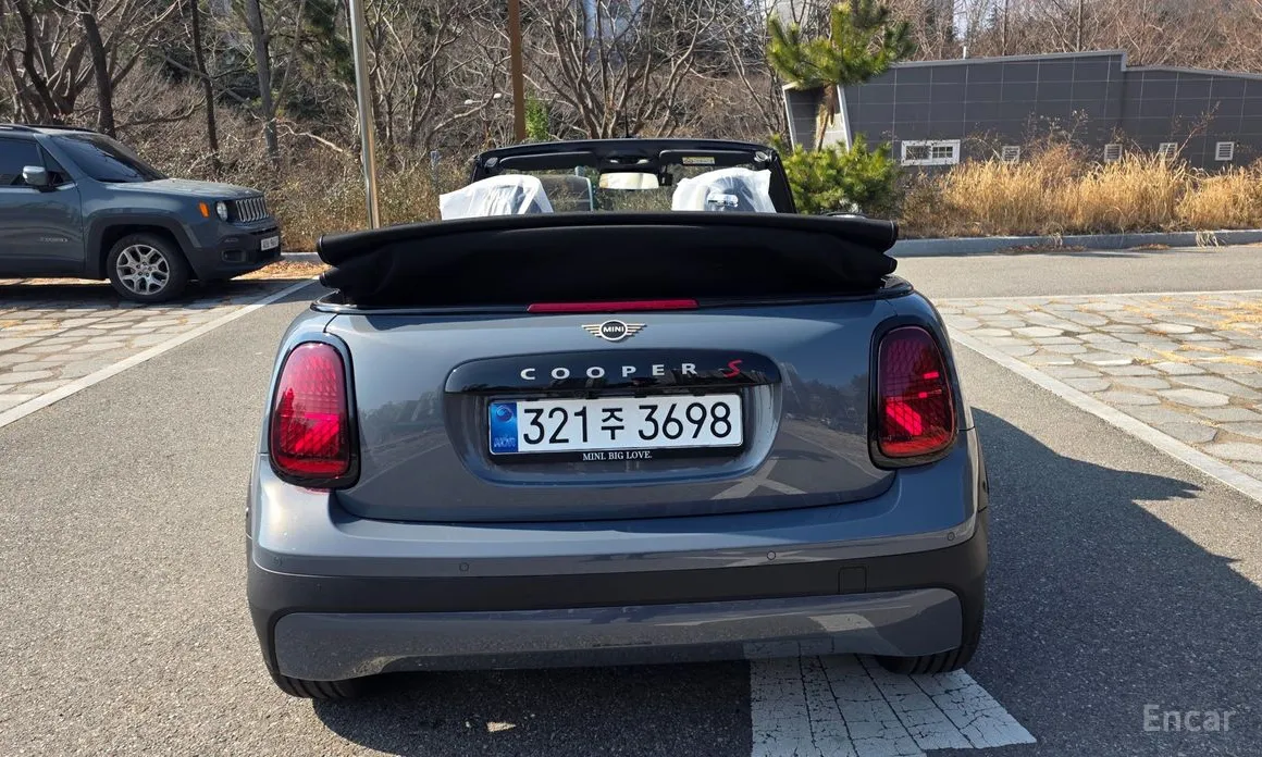 Фото 4 - Mini Cooper Convertible