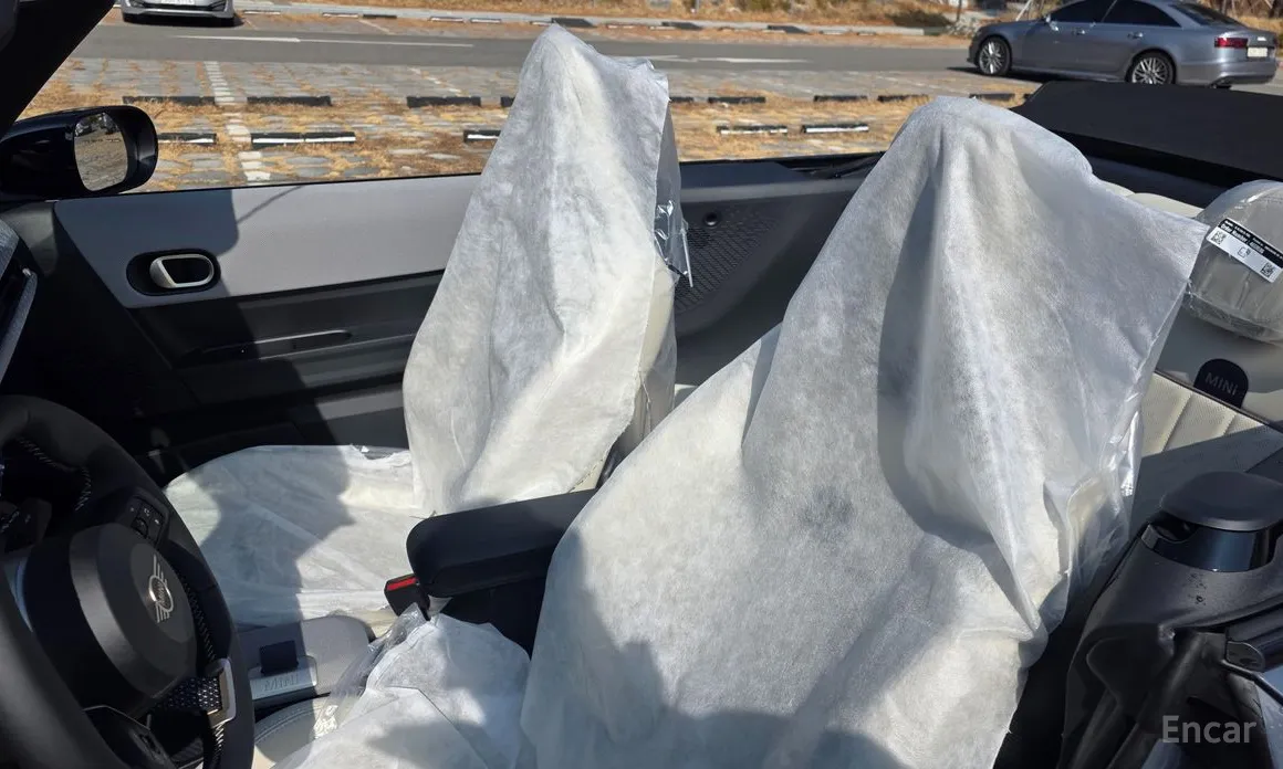 Фото 7 - Mini Cooper Convertible