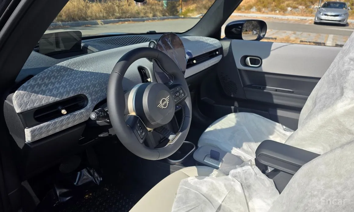 Фото 9 - Mini Cooper Convertible