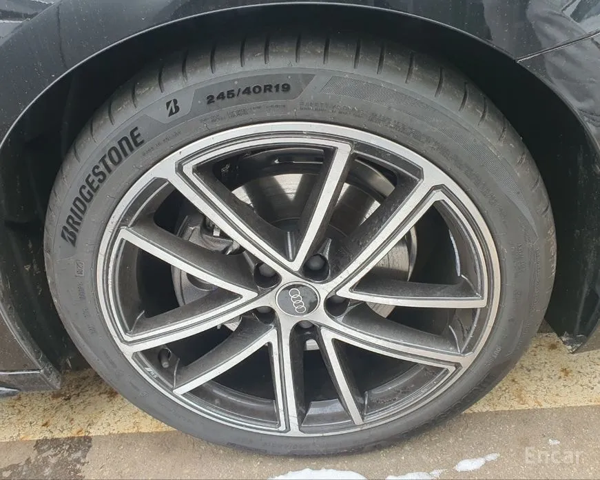 Фото 5 - Audi A5