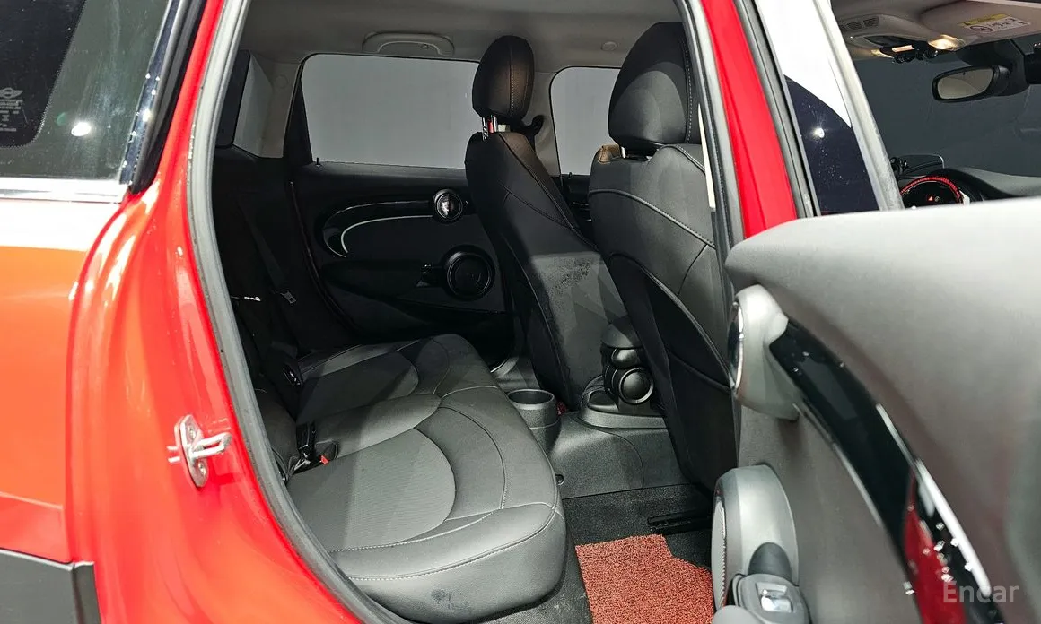 Фото 11 - Mini Cooper