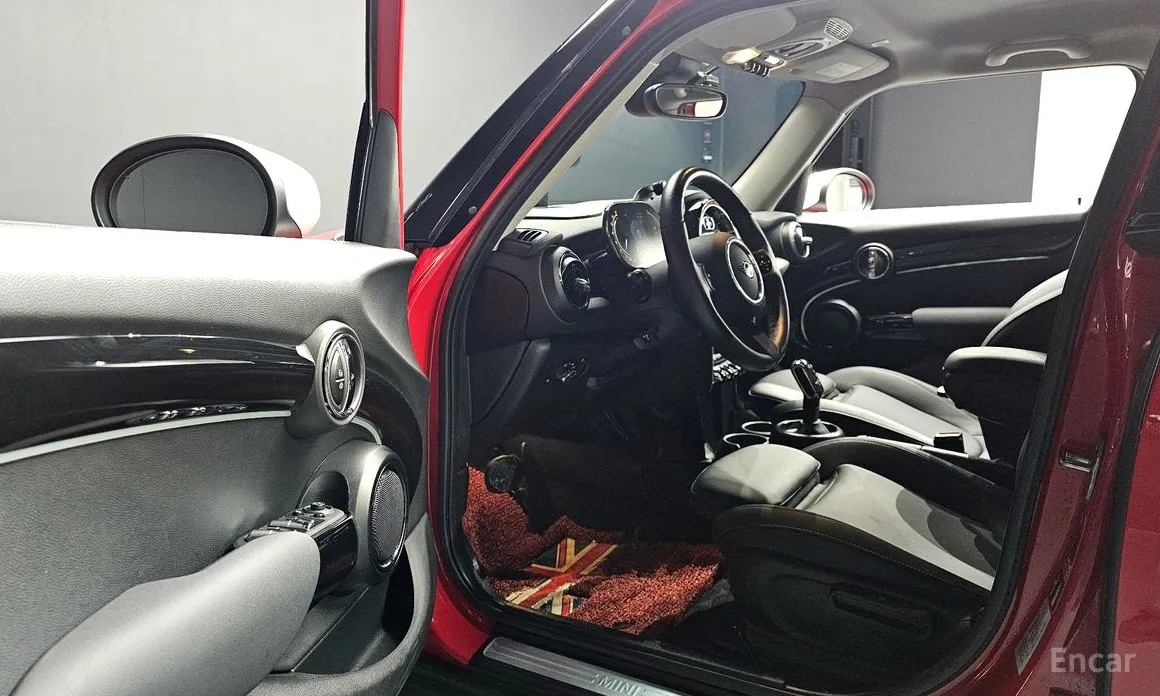 Фото 12 - Mini Cooper