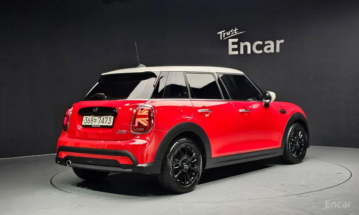 Фото 2 - Mini Cooper