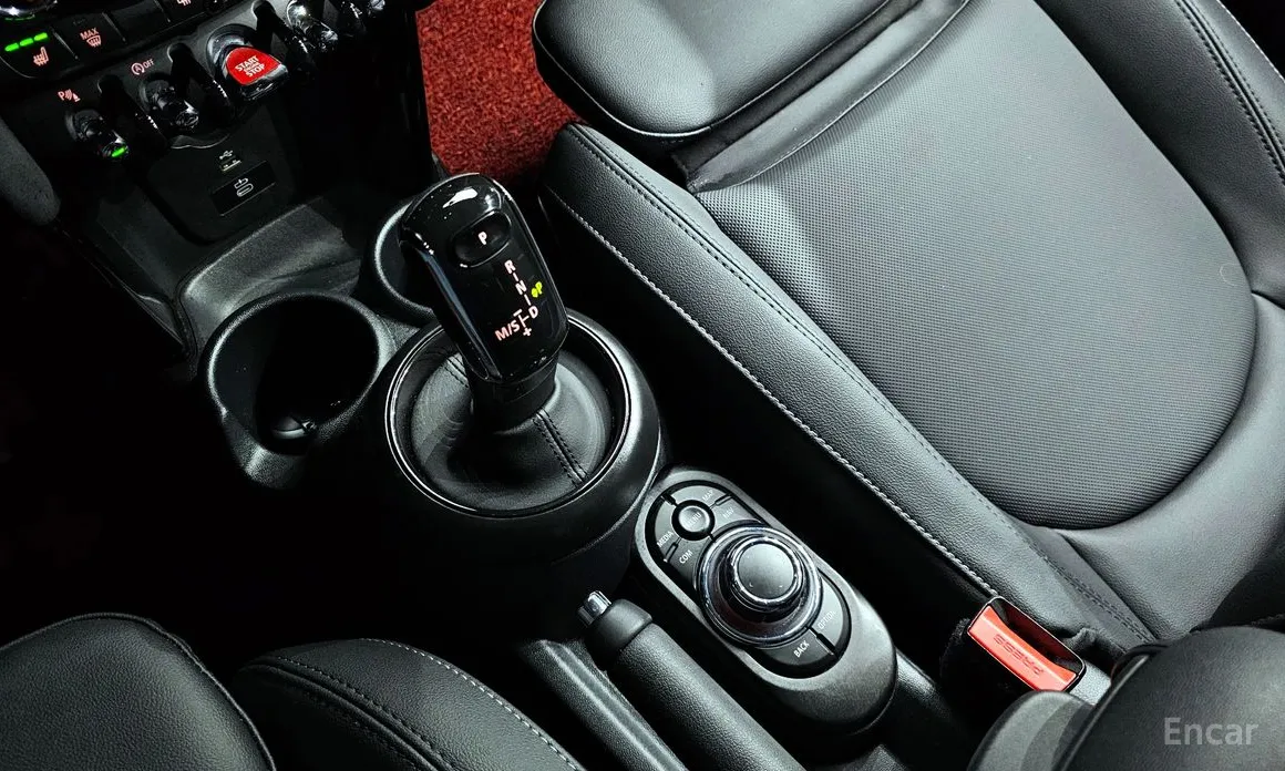 Фото 9 - Mini Cooper