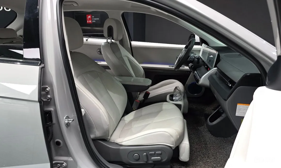 Photo 10 - Hyundai Ioniq 5