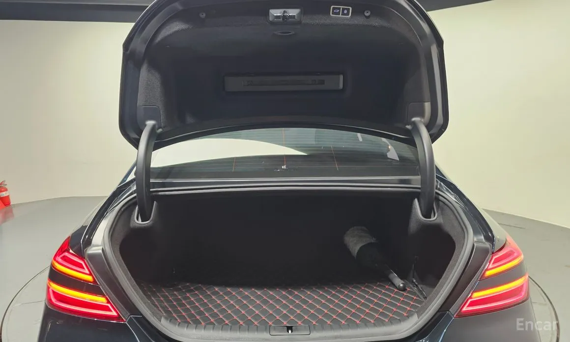 Genesis G70 2020 Gasoline 2.0T 4WD