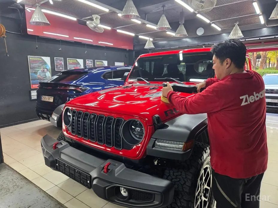 Фото 13 - Jeep Wrangler