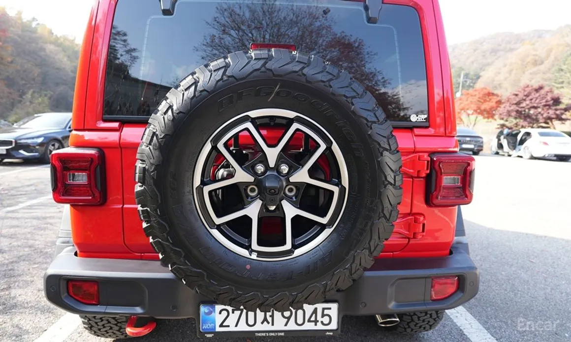 Фото 4 - Jeep Wrangler