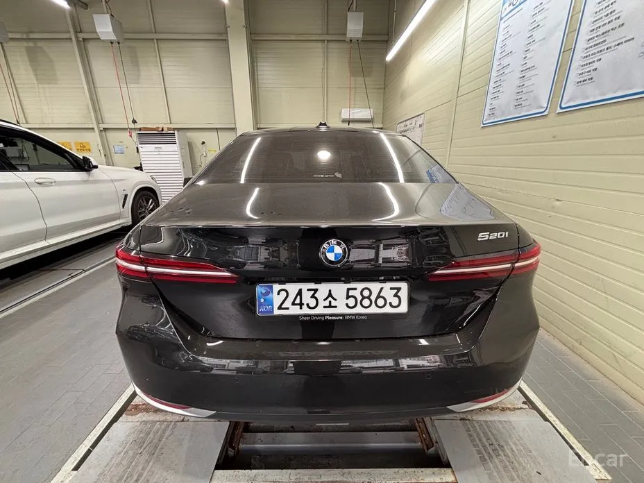 Фото 2 - BMW 5 Series