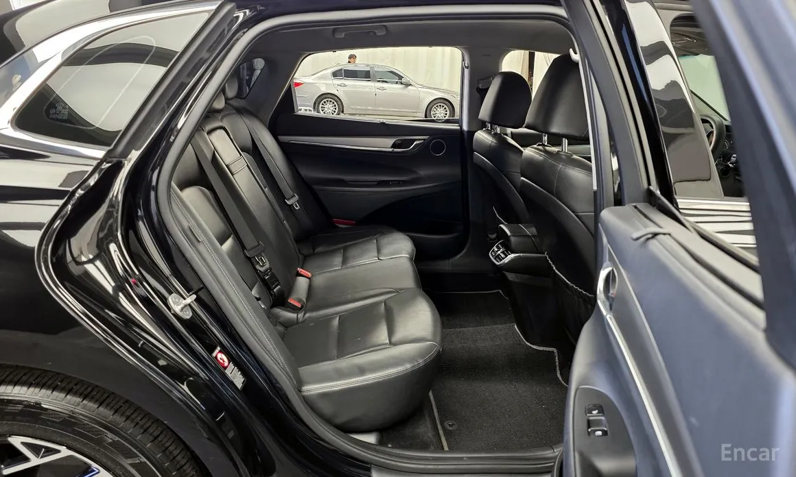 Фото 12 - Hyundai Grandeur