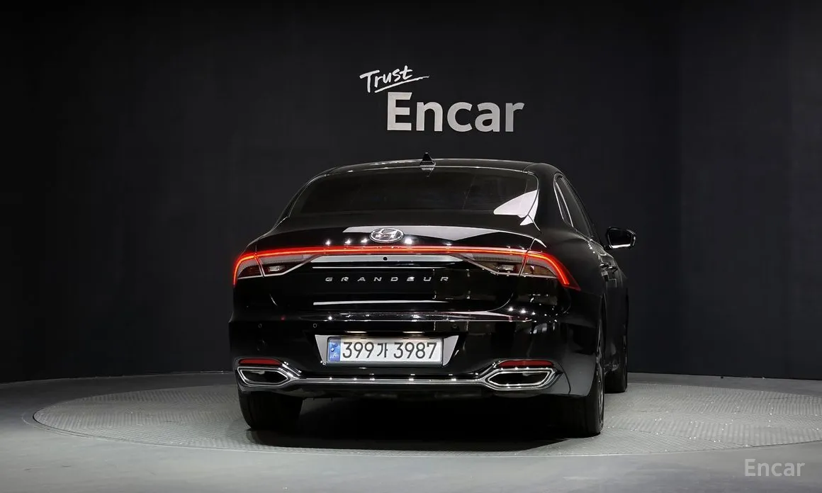 Фото 4 - Hyundai Grandeur