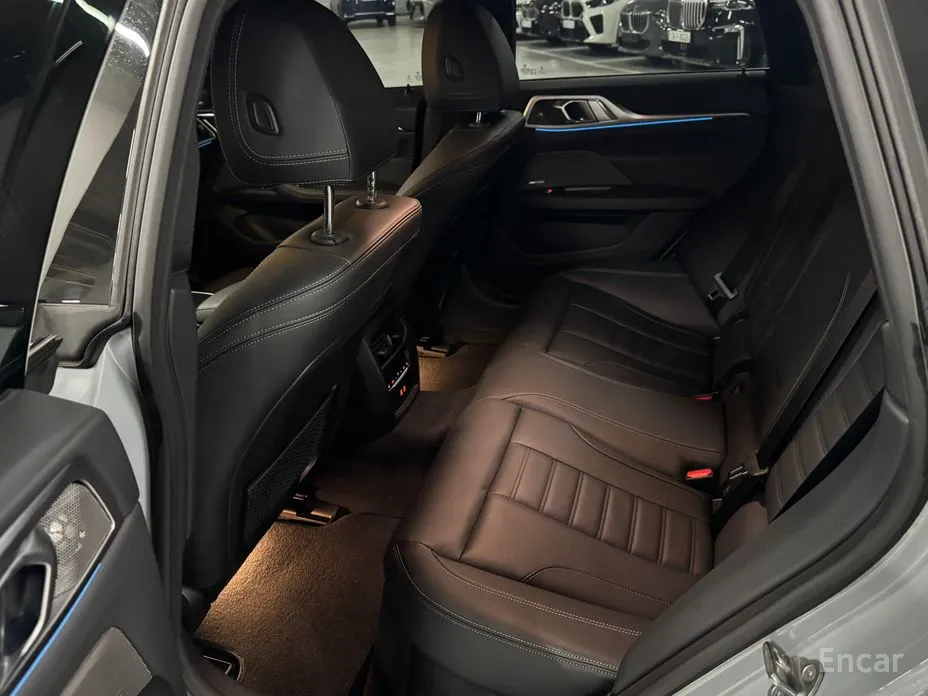 Фото 12 - BMW i4