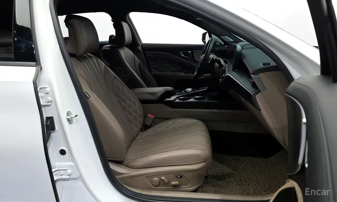 Фото 11 - Kia K8