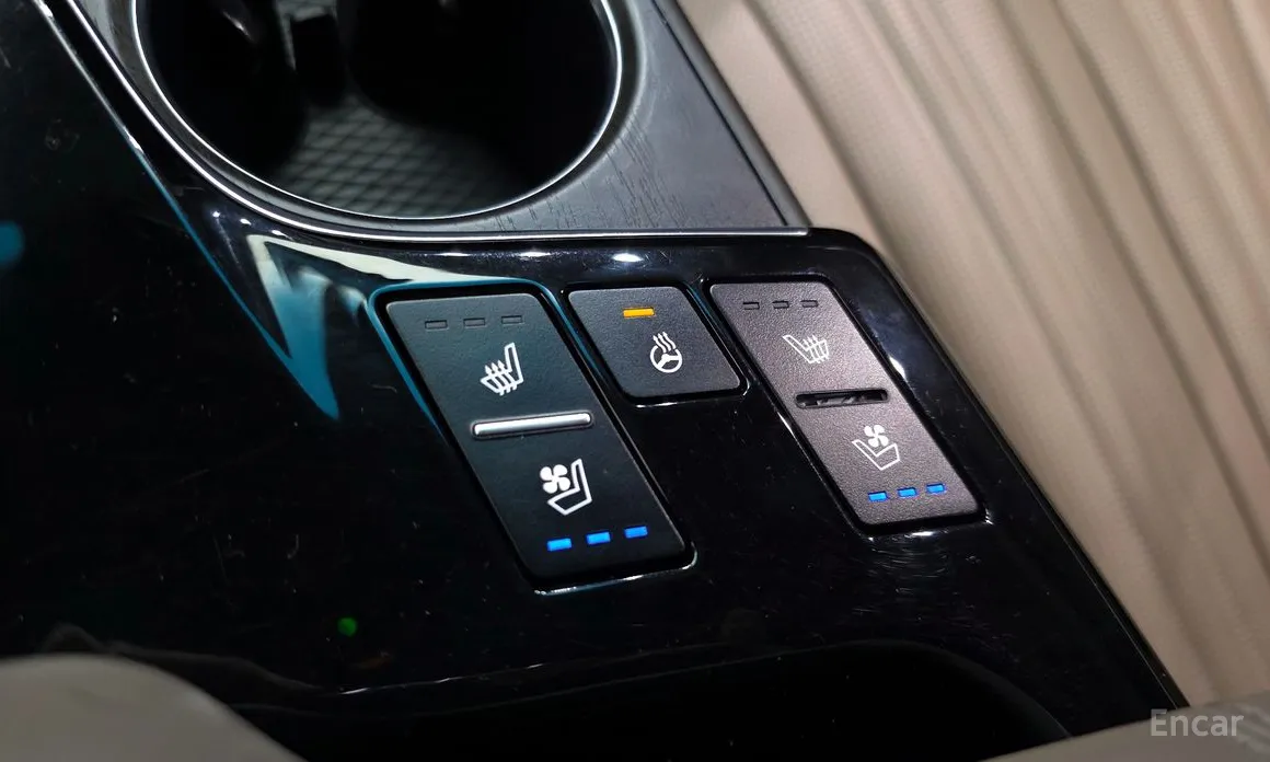 Фото 16 - Kia K8