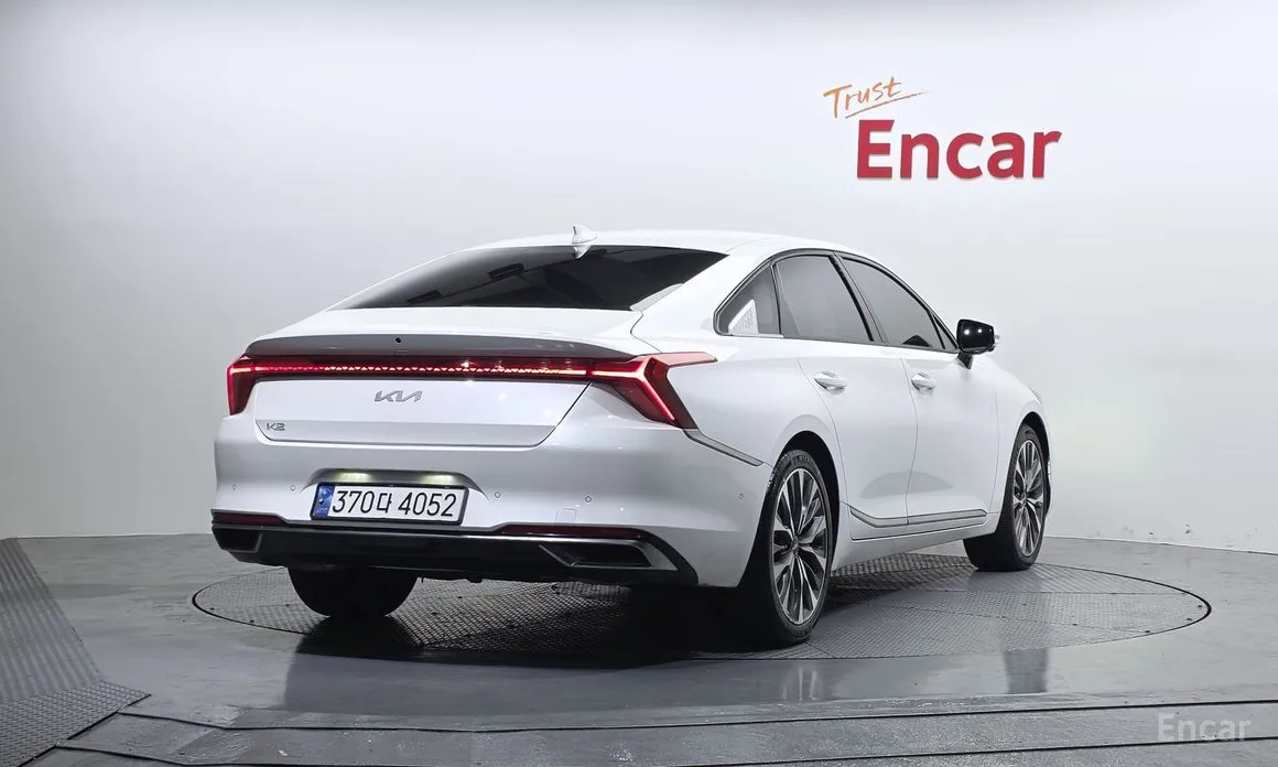 Фото 2 - Kia K8
