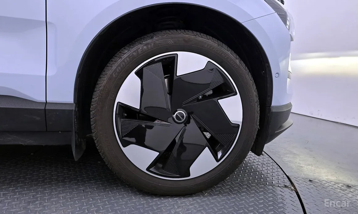 Фото 5 - Volvo EX30