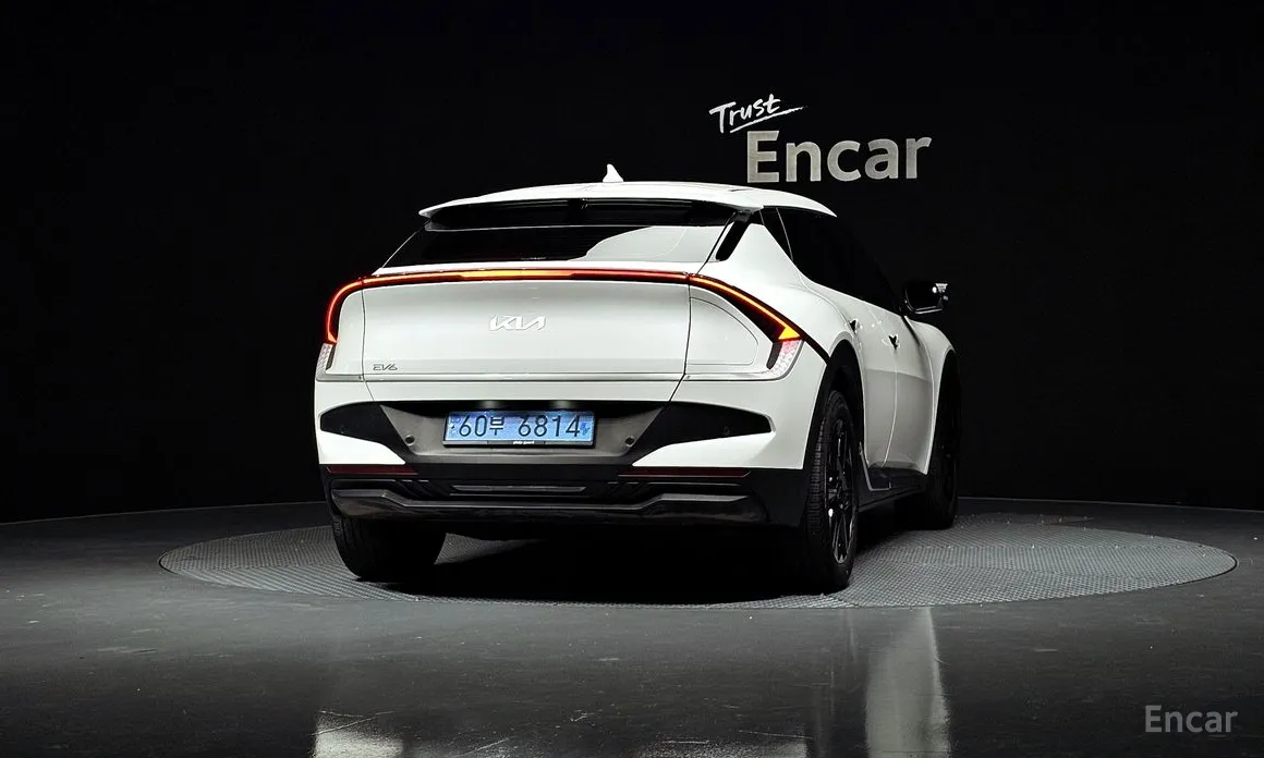 Фото 4 - Kia EV6