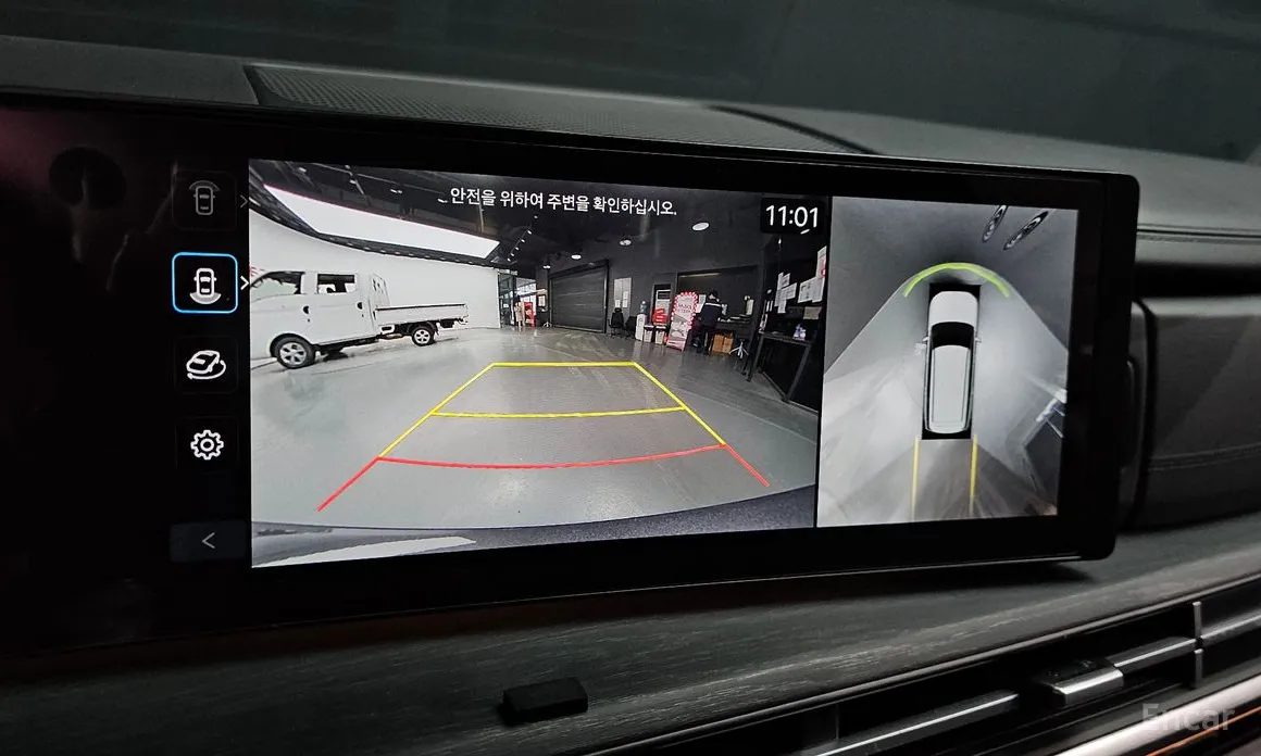 Фото 15 - Hyundai Santa Fe