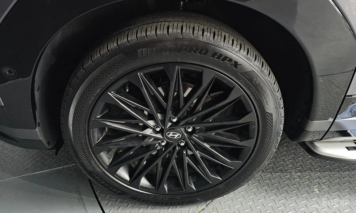 Фото 5 - Hyundai Santa Fe