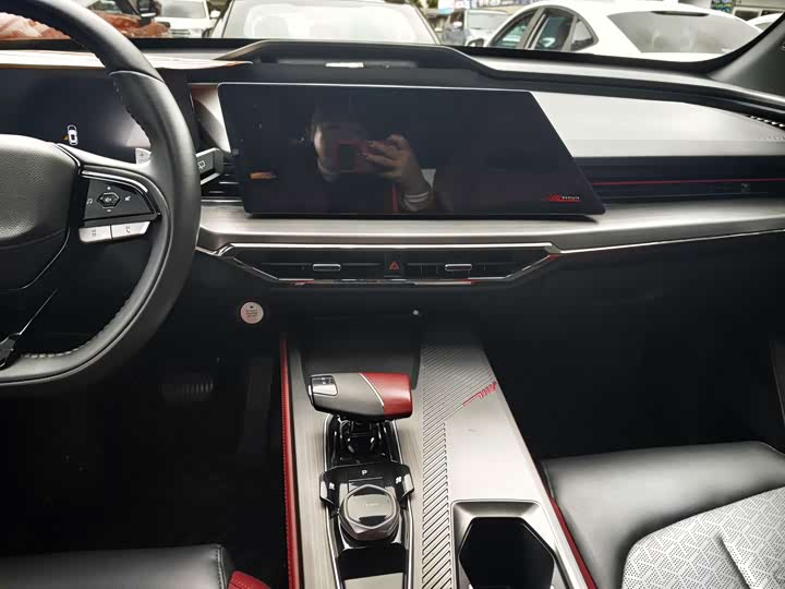 Фото 8 - Changan Oshan Z6