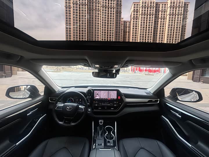 Фото 6 - Toyota Highlander