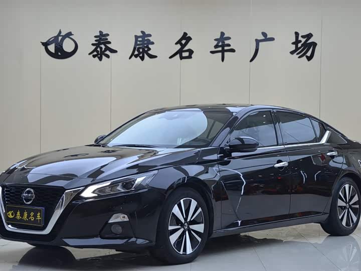 Photo 1 - Nissan Teana